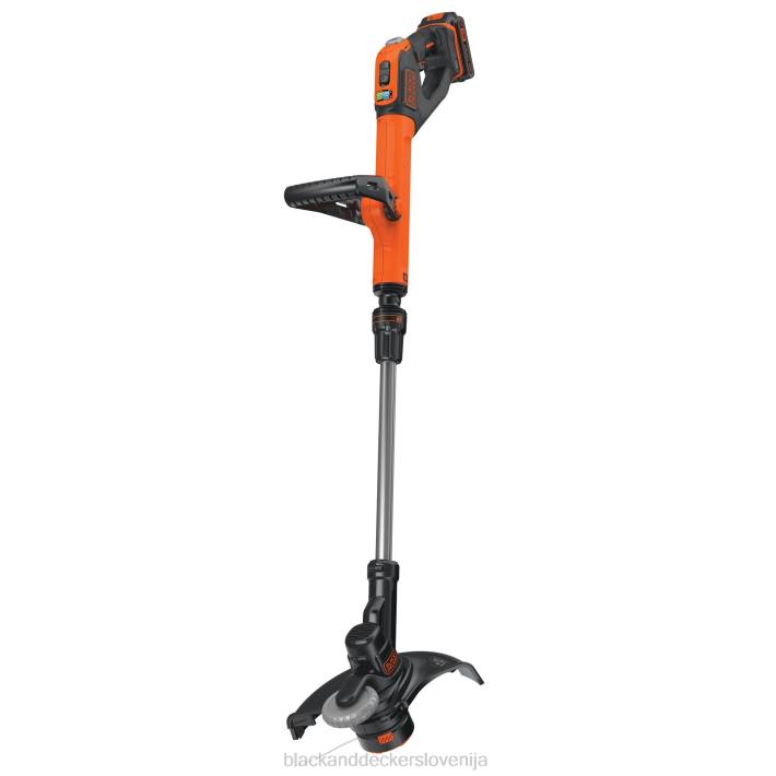 BLACK+DECKER 12-palčni obrezovalnik z vrvico maks. 20 V 8B2Z478 na prostem - Image 2