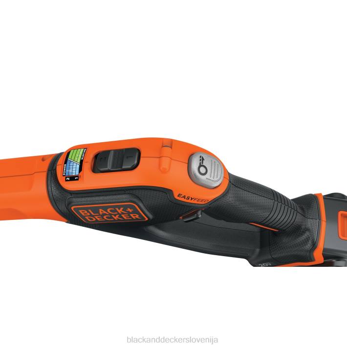 BLACK+DECKER 12-palčni obrezovalnik z vrvico maks. 20 V 8B2Z478 na prostem - Image 9