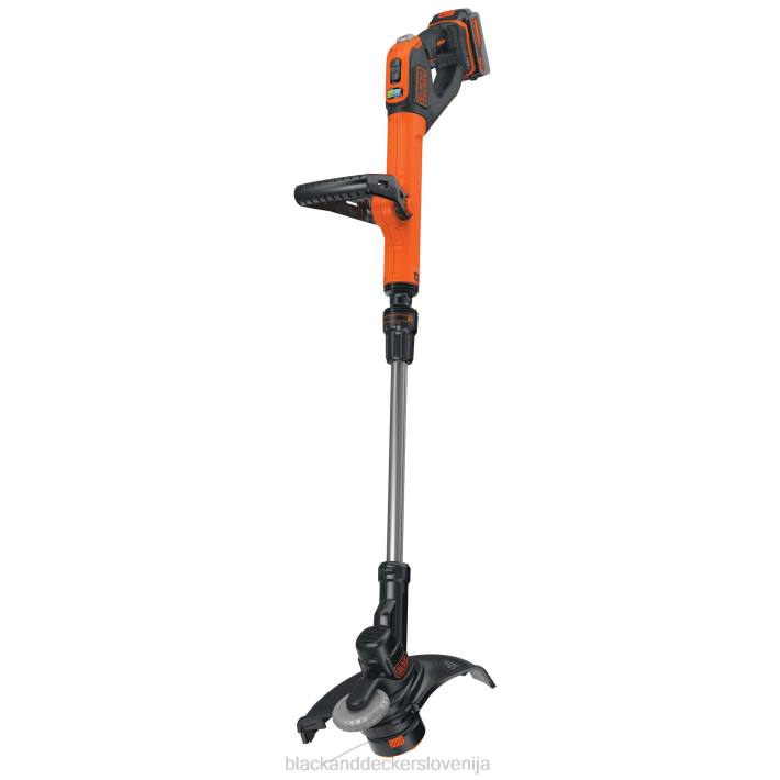 BLACK+DECKER 12-palčni obrezovalnik z vrvico maks. 20 V 8B2Z479 na prostem - Image 2