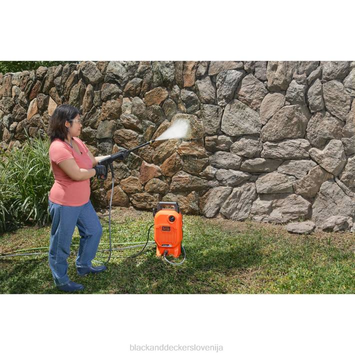 BLACK+DECKER 1700 psi 1,2 gpm čistilnik pod pritiskom 8B2Z471 na prostem - Image 1