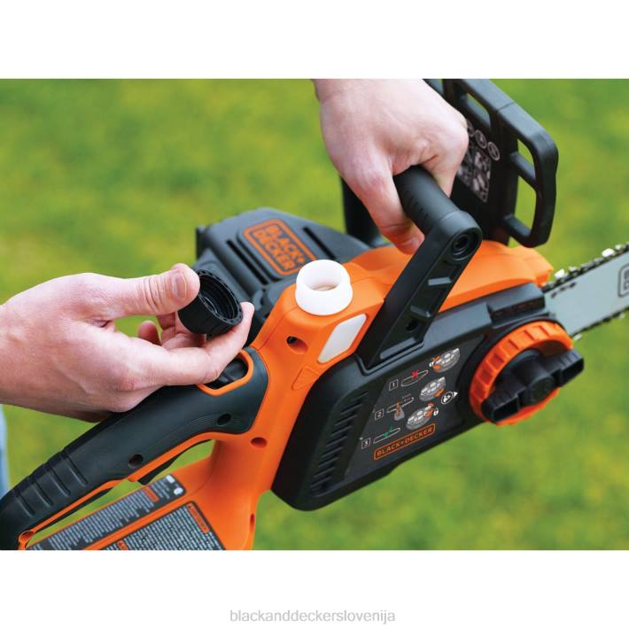BLACK+DECKER 20v max komplet akumulatorske motorne žage 10-palčna 8B2Z388 na prostem - Image 5