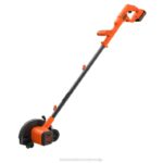 BLACK+DECKER 20v max robnik 8B2Z517 na prostem - Image 2