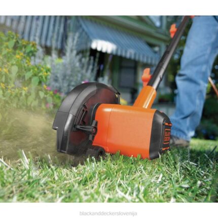 BLACK+DECKER 20v max robnik 8B2Z517 na prostem