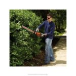 BLACK+DECKER 22-palčne akumulatorske škarje za živo mejo z največ 20 V 8B2Z505 na prostem - Image 5