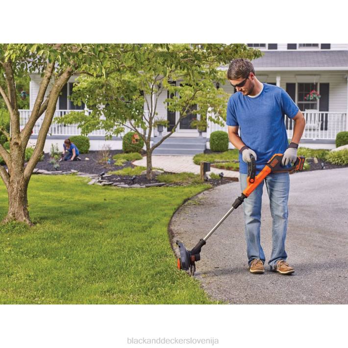 BLACK+DECKER 2-stopenjski 12-palčni brezžični prirezovalnik z vrvico največ 20 V 8B2Z484 na prostem - Image 2