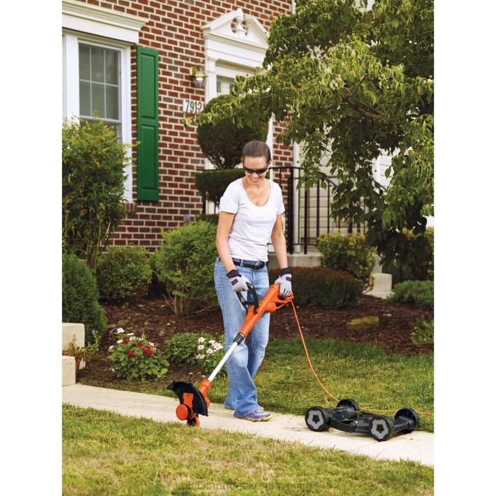 BLACK+DECKER 3-v-1 trimer/obrezovalnik robov in kosilnica za travo 6,5-amperska 12-palčna žična 8B2Z416 na prostem - Image 4