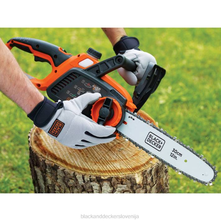 BLACK+DECKER 40v max akumulatorska verižna žaga 12-palčna 8B2Z390 na prostem - Image 6
