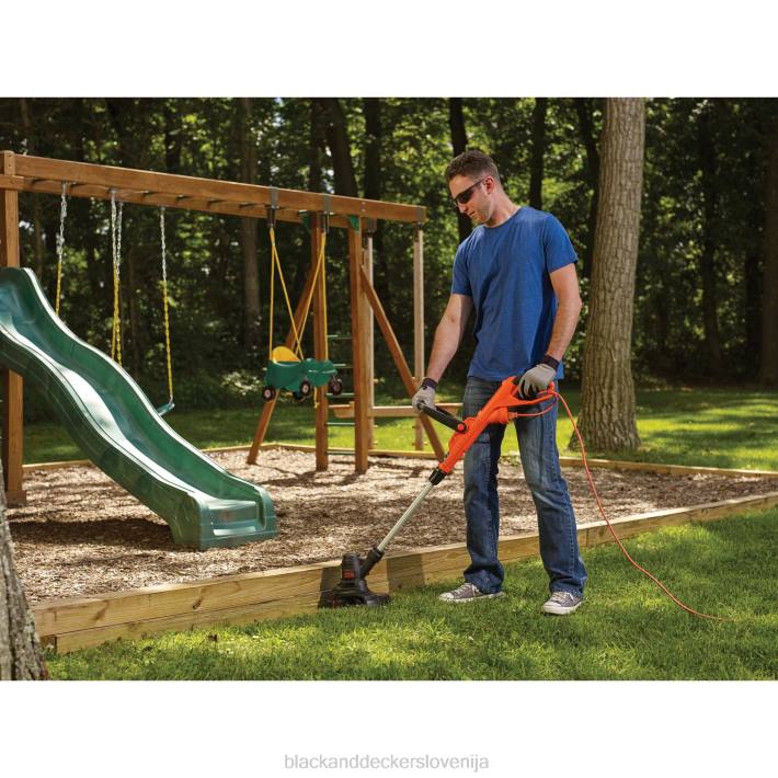 BLACK+DECKER 5,0 amperov 13" trimer z vrvico/robilnik 8B2Z490 na prostem - Image 3