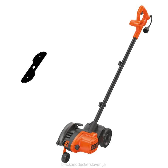 blackdecker_ac_robnik_trate_8b2z497_na_prostem.jpg BLACK+DECKER ac robnik trate 8B2Z497 na prostem - Image 1