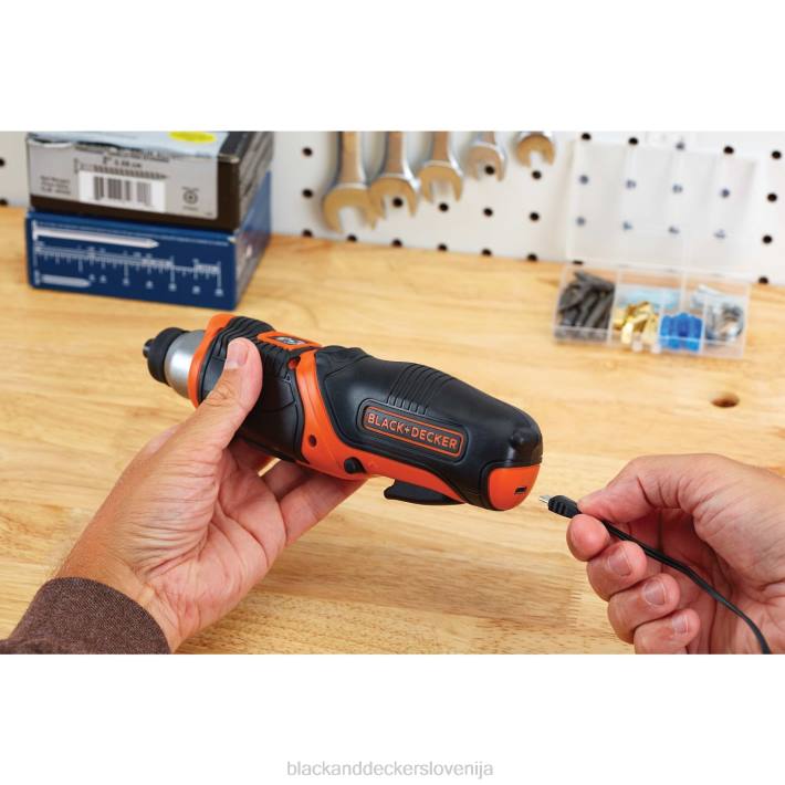 BLACK+DECKER Akumulatorski vijačnik 4v max s kompletom za obešanje slik 8B2Z564 orodja - Image 3