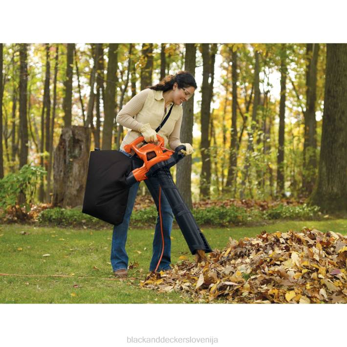 BLACK+DECKER Električni vakuumski mulčer s puhalom 3v1 12 A 8B2Z443 na prostem - Image 1