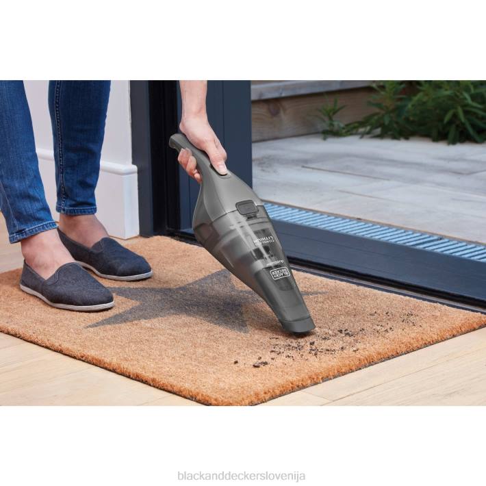 blackdecker_rocni_sesalnik_dustbuster_8b2z30_ciscenje.jpg BLACK+DECKER ročni sesalnik dustbuster 8B2Z30 čiščenje - Image 1