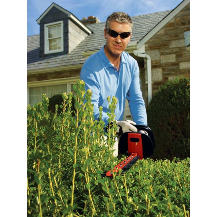 BLACK+DECKER škarje za živo mejo z vrtljivim ročajem rezila z dvojnim rezilom 3,3 ampera 24 palcev 8B2Z495 na prostem - Image 13