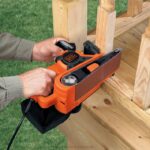 BLACK+DECKER tračni brusilnik z vrečko za prah 7-amp 3-palčni x 21-palčni 8B2Z645 orodja - Image 2