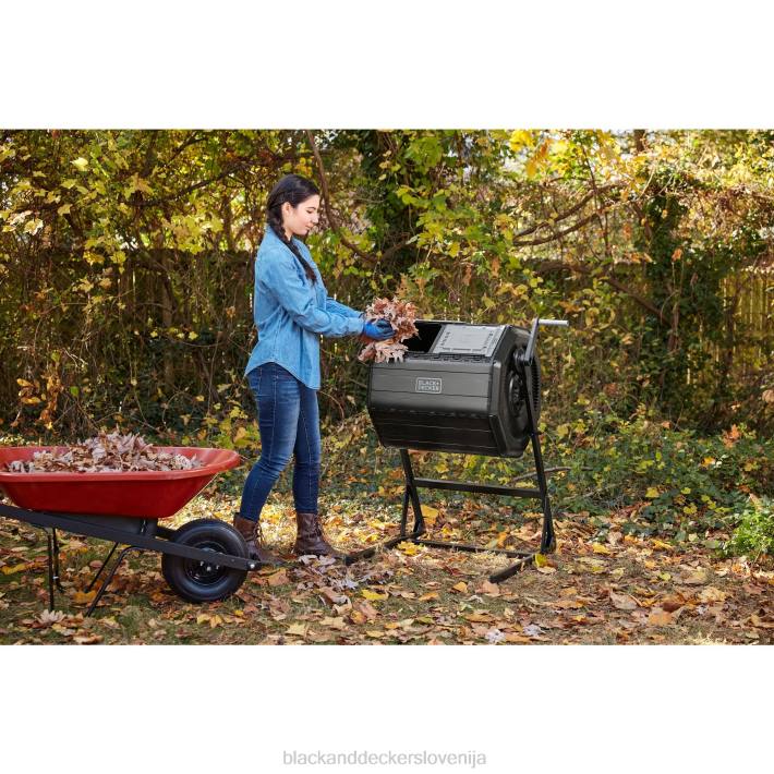 BLACK+DECKER vrtljivi kompostnik z dvema komorama 40 galon 8B2Z410 na prostem - Image 1