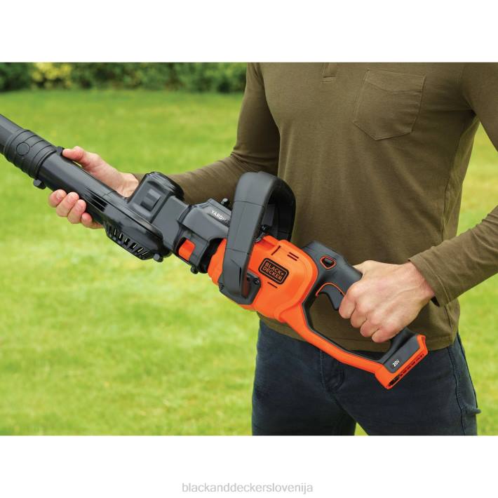 BLACK+DECKER yardmaster 20v maks. priključek za žlebove za pihalnik listja 8B2Z451 na prostem - Image 4