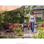BLACK+DECKER 20v max akumulatorski pometač s funkcijo powerboost 8B2Z428 na prostem