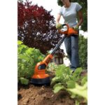 BLACK+DECKER 20v max litij vrtni kultivator 8B2Z413 na prostem