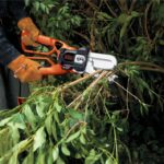BLACK+DECKER električni zunanji rezalnik 8B2Z406 na prostem - Image 4