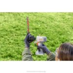 BLACK+DECKER matrix strižni nastavek za grmičevje s kovčkom za shranjevanje 8B2Z403 na prostem