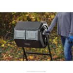 BLACK+DECKER vrtljivi kompostnik z dvema komorama 40 galon 8B2Z410 na prostem - Image 10